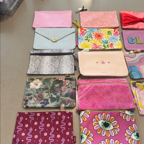 Colorful Assorted Cosmetic Pouch Lot - Pink, Floral, Multicolor - Picture 3 of 3